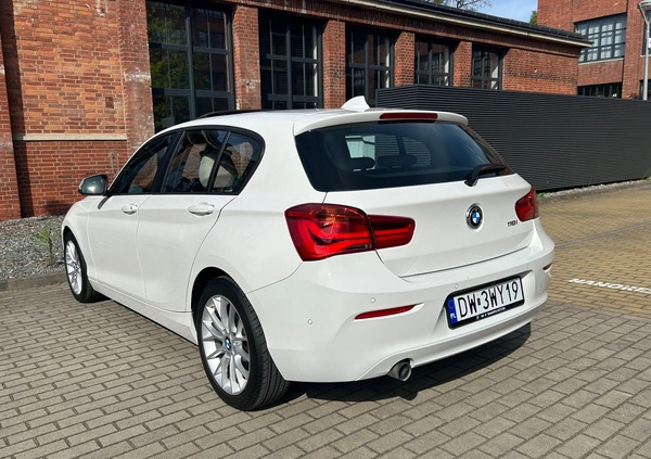 BMW Seria 1 cena 66500 przebieg: 98600, rok produkcji 2016 z Wrocław małe 379